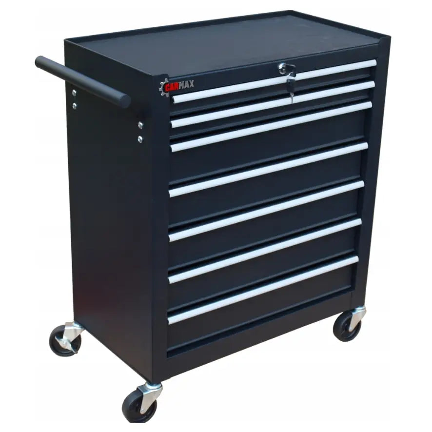 Sort verkstedsvogn i metall med åtte skuffer, sidehåndtak og fire hjul, sett fra skrå vinkel.