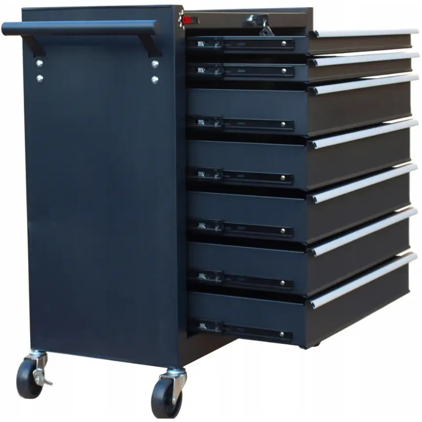 Verktøyvogn i svart metall, sidevisning med seks åpne skuffer, synlig håndtak og hjul for mobilitet.