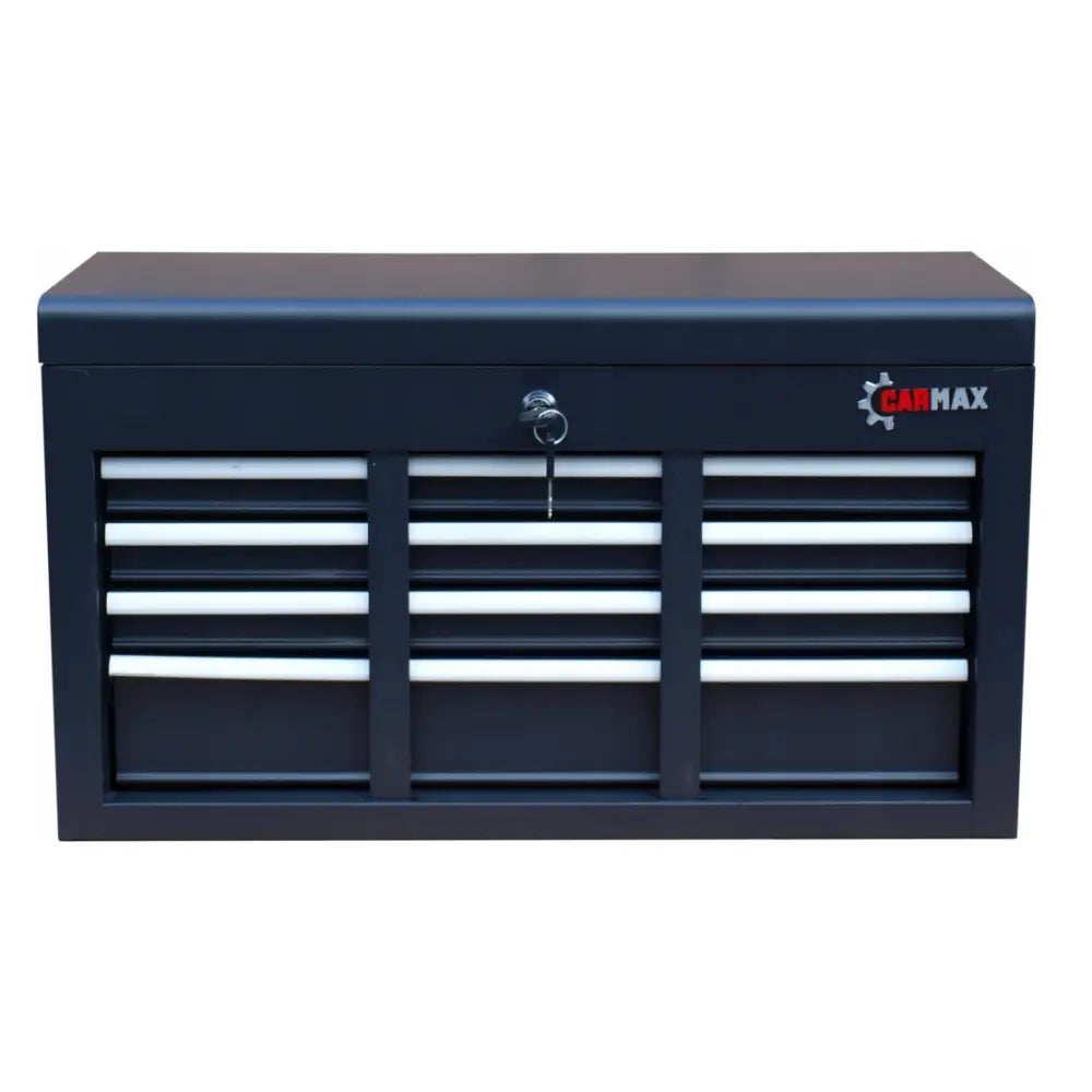 Sort verkstedvogn med åtte hvite skuffer, nøkkellås sentrert og logo øverst til høyre på skapet.