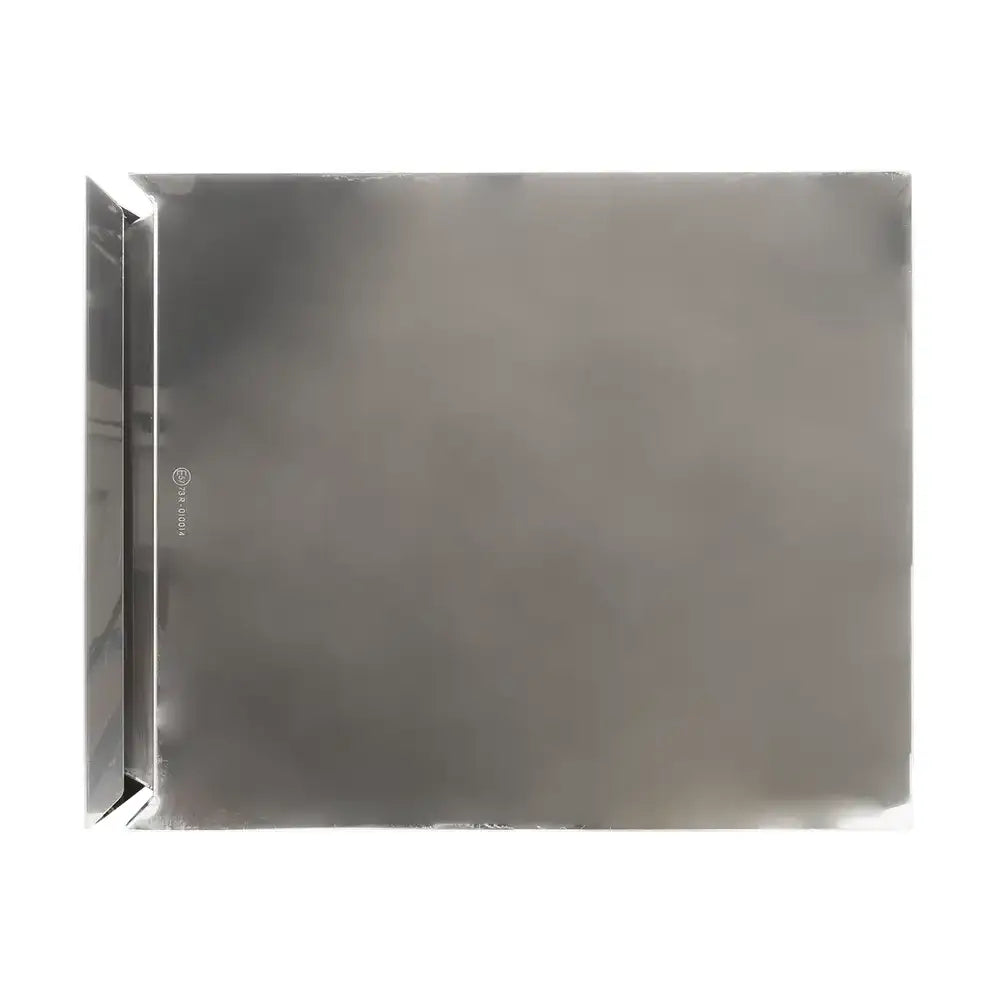 Verktøykasse Daken ZEN13, frontvisning av sølvfarget stålplate med bøy langs kanten og preget logo.