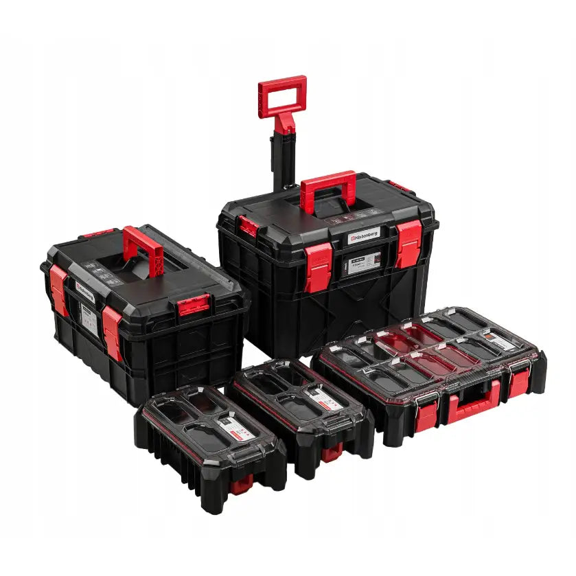Verktøykasse på hjul fra Kistenberg, fem svarte moduler med røde detaljer og tre bokser med klare lokk.