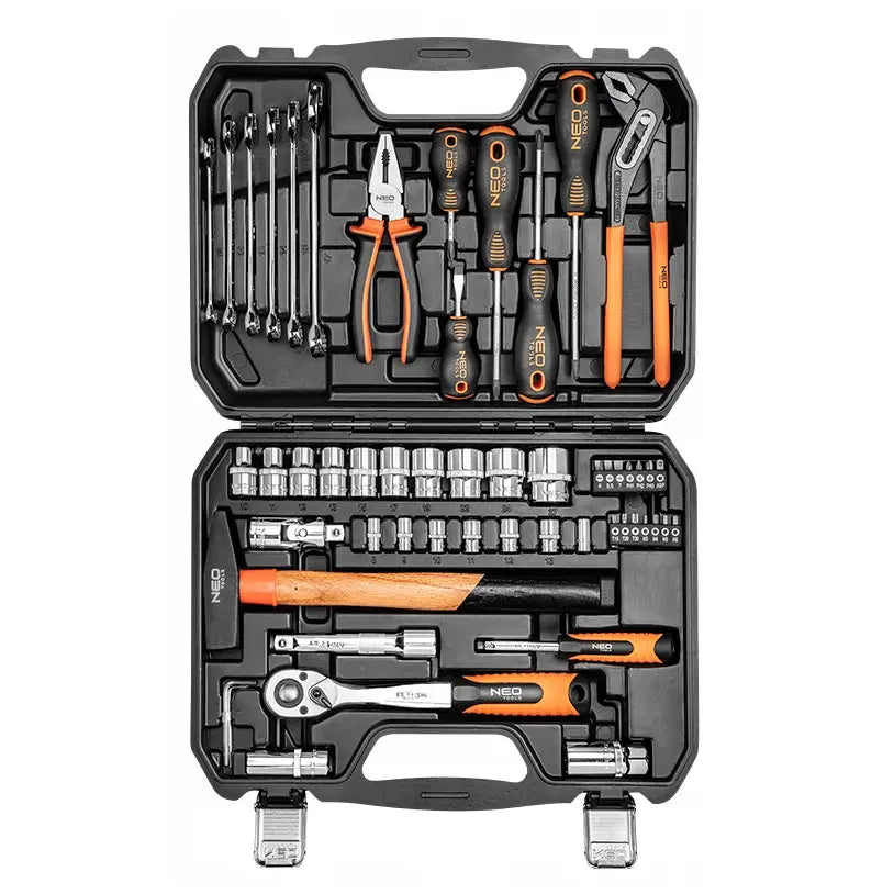 Verktøysett Neo Universal, oversiktsbilde av koffert med 56 deler og oransje-svarte håndtak på verktøy.