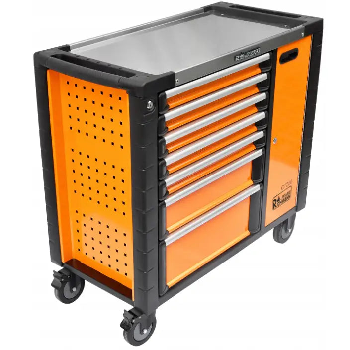 Verktøyskap Richmann vogn med syv skuffer og ett skap, oransje design, sett fra skrå vinkel med hjul.