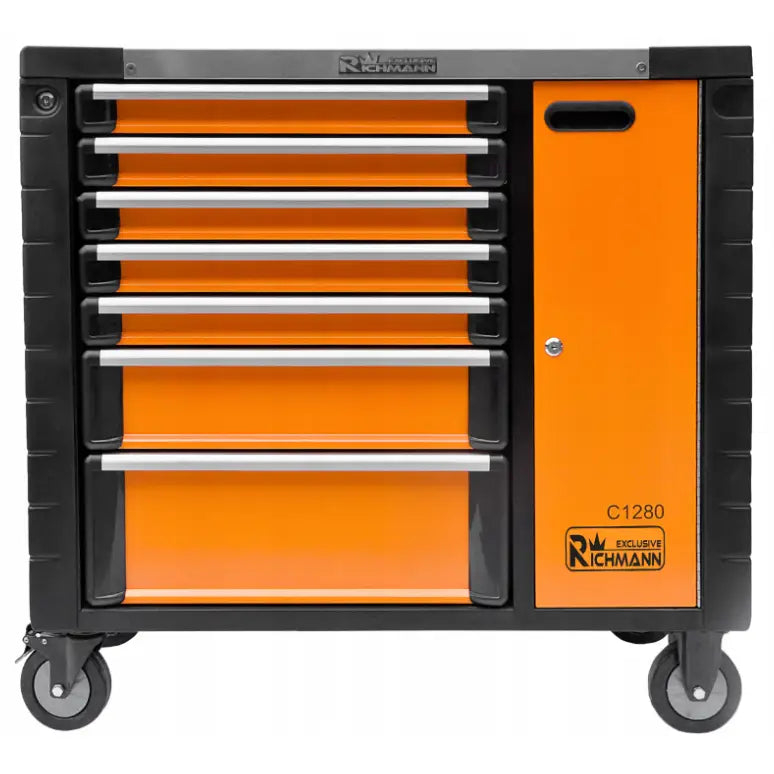 Verktøyskap Richmann vogn, oransje og svart metallskap med seks skuffer, én dør og hjul, frontvisning.