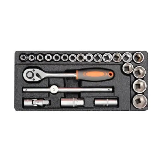 Pipesett fra Verktøyskap Sthor, oversiktsbilde av metallverktøy med sort håndtak og oransje detalj.