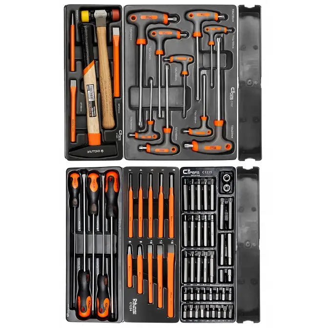 Verktøyskap vogn med sort og oransje verktøysett, oversiktsbilde av hammere, skrutrekkere og piper i skuffer.