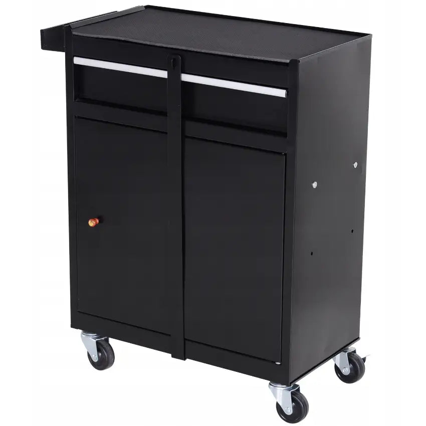 Verktøyvogn med 5 skuffer, svart metalltralle med trehåndtak, skap og skuff sett fra skrå vinkel.