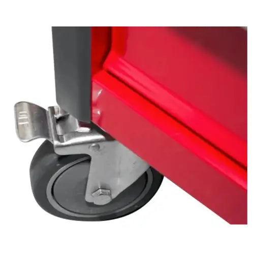 Verktøyvogn Proline, detaljert nærbilde av svingbart hjul med brems på rødt metallskap.