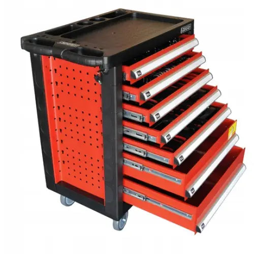 Verktøyvogn på hjul med seks åpne skuffer, tydelig røde detaljer og perforert sidepanel for verktøy.