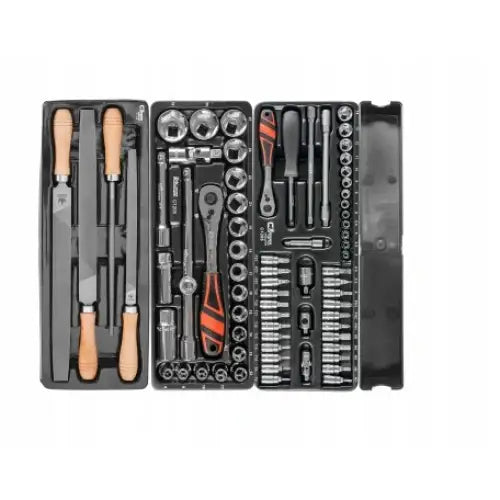 Verktøyvogn Skap Richmann, oversiktsbilde av sort verktøysett med håndverktøy og filer i åpen plastkoffert.