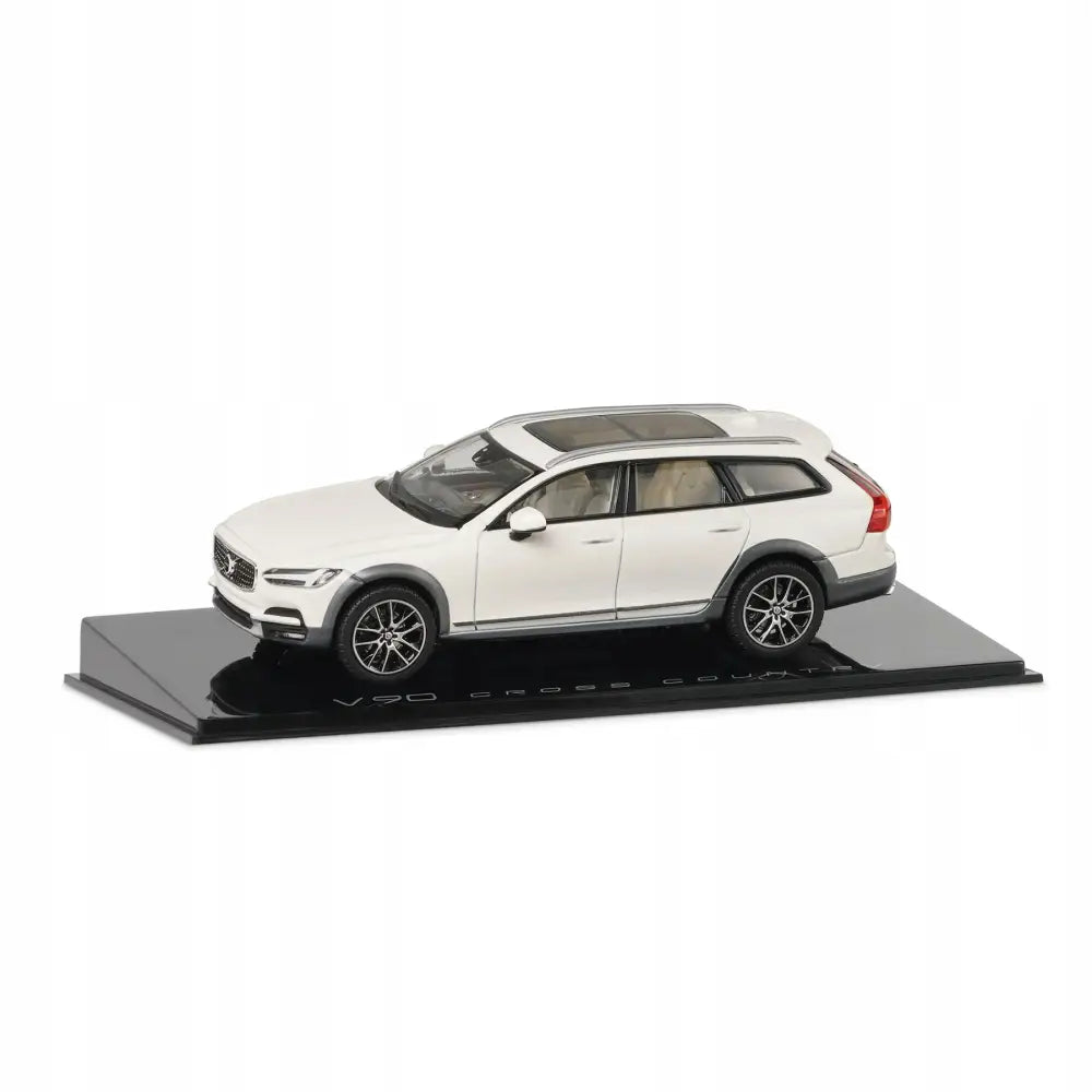 Volvo Modell V90 1:43 Krystallhvit