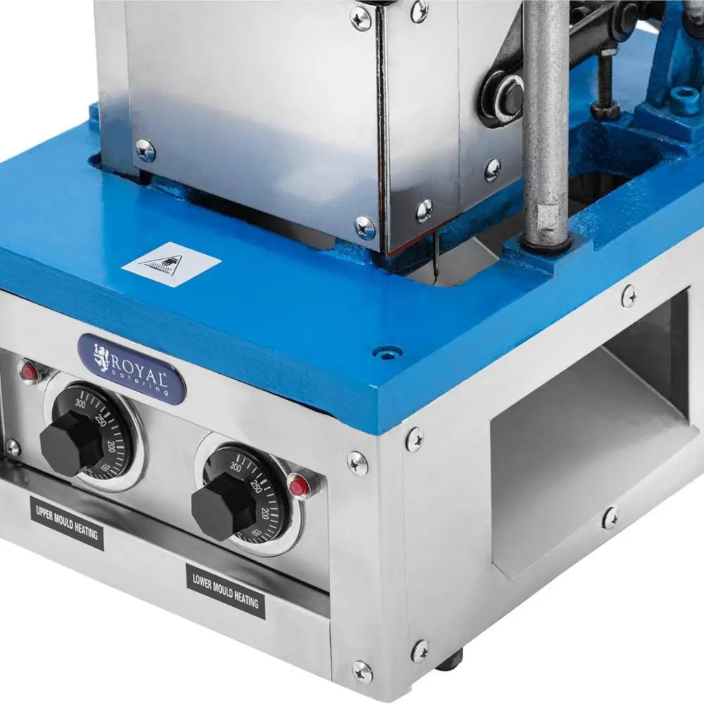 Wafeljern til iskremkjegler, skrå frontvisning med synlige sorte brytere og graderte varmeinnstillinger.