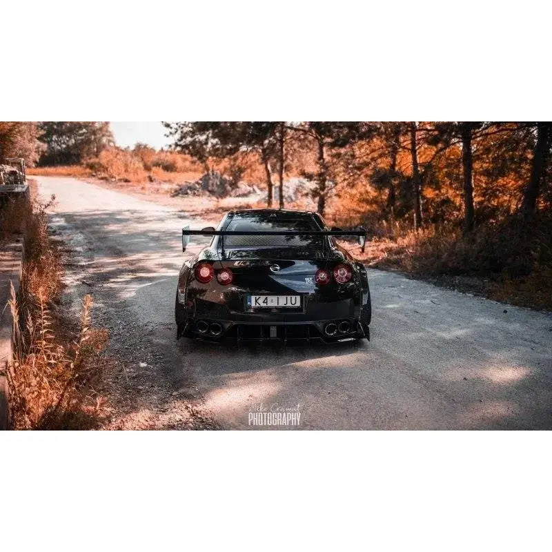 Wide Body + Sett med Carbon Splitters Nissan Gtr Mk4
