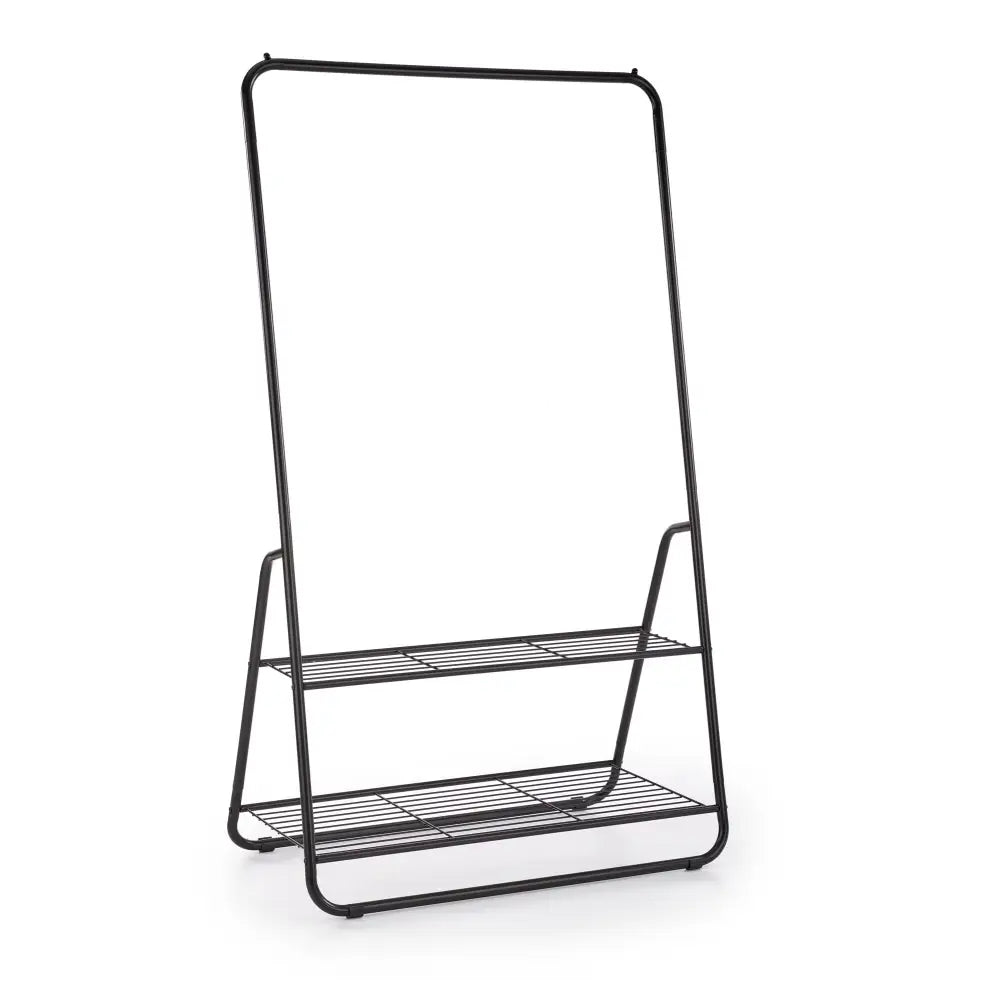 WU29 kleshenger i svart metall, skrå vinkel som fremhever to lave hyller og minimalistisk ramme.