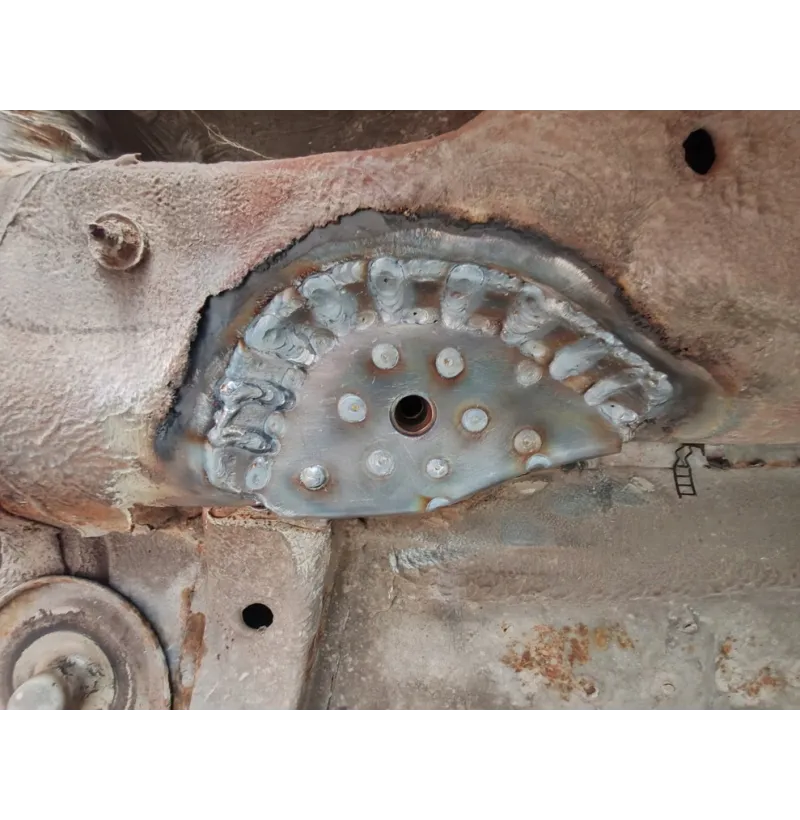 Detaljbilde av Swagier v2 PRO forsterkning i S235-stål beregnet for BMW E36