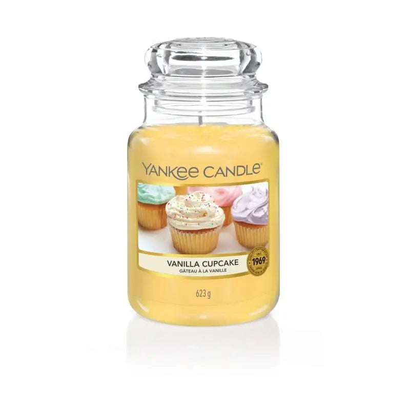 Yankee Candle Vanilla Cupcake stort duftlys i glasskrukke, frontvisning med cupcakes på etiketten.