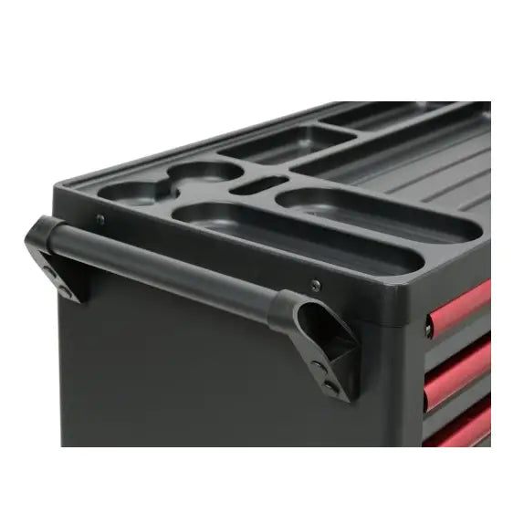 Yato serviceskap med 7 skuffer, skrå hjørnevisning som fremhever metallhåndtak og rødskuffede fronter.