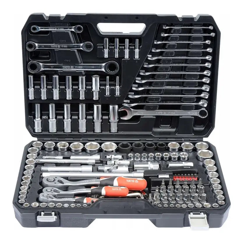 Yato pipesett med 150 deler, sølvfargede nøkler og håndtak i rødt og svart, organisert i koffert.