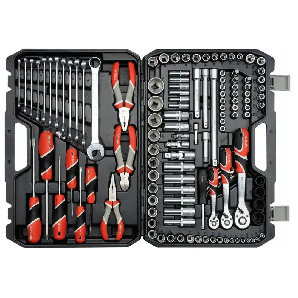 Yato verktøysett koffert, oversiktsbilde av 129 sorterte deler med røde og svarte håndtak i plastkoffert.