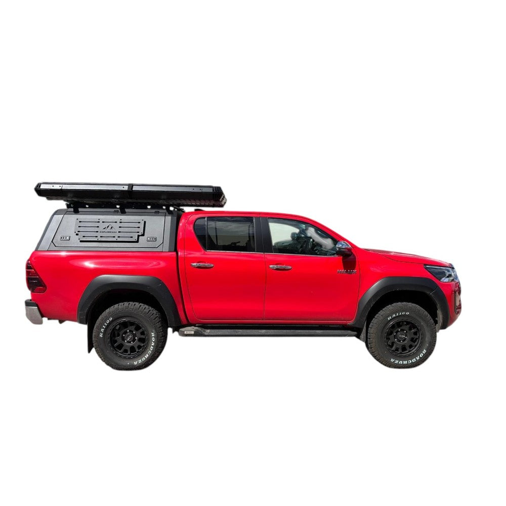 Integrert stoplys på aluminium hardtop til Toyota Hilux 05-15