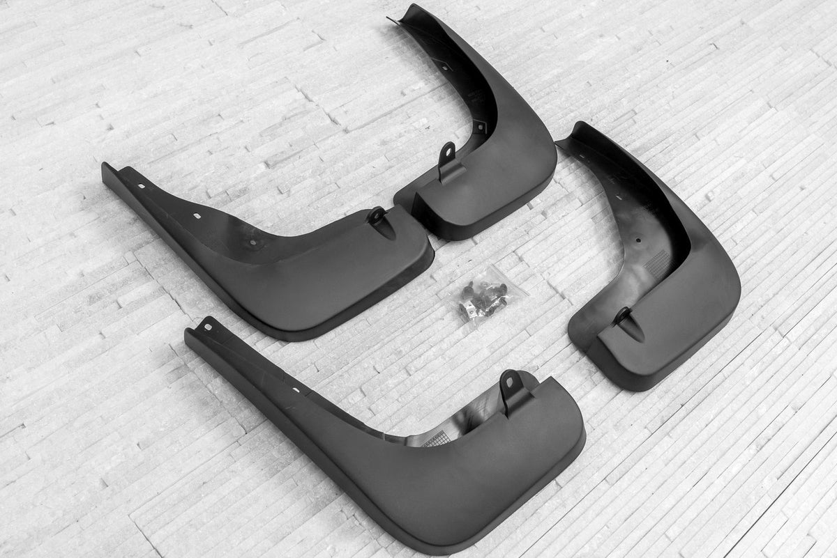 Ven-Tuning skvettlapp til Infiniti FX S51 – svart ABS