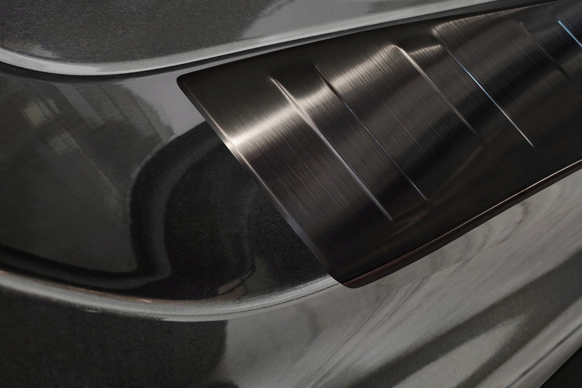 Bakfangerbeskytter Ford Mondeo V (2014-2022) – Rustfritt stål - detaljer