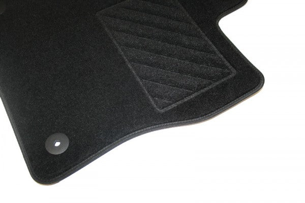 VAG OEM stoffmatter til Vw Golf / Jetta/ Scirocco – antiskli bakside