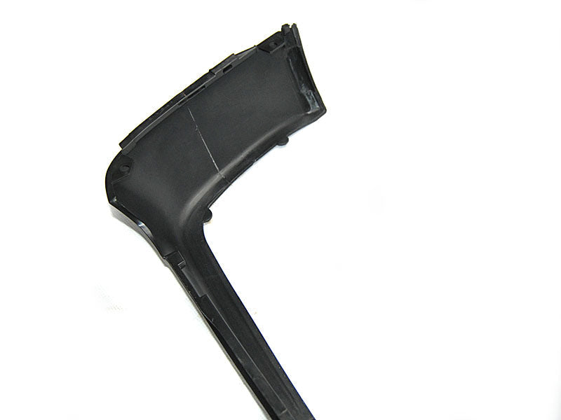Frontspoiler Standard til Mercedes W210 95-99 sett rett forfra på hvit bakgrunn.