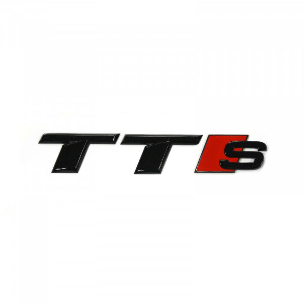 Emblem/logo til Audi TTS Black Glossy / Red i ABS-materiale med svart blank og rød finish montert på bakluke