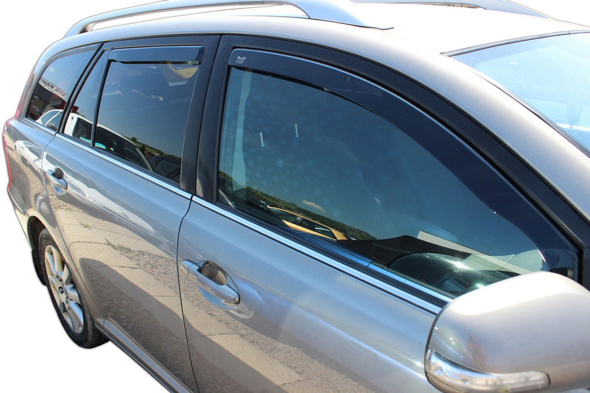 Heko vindavviser til Toyota Avensis II (T25) Stasjonsvogn – røykfarget variant