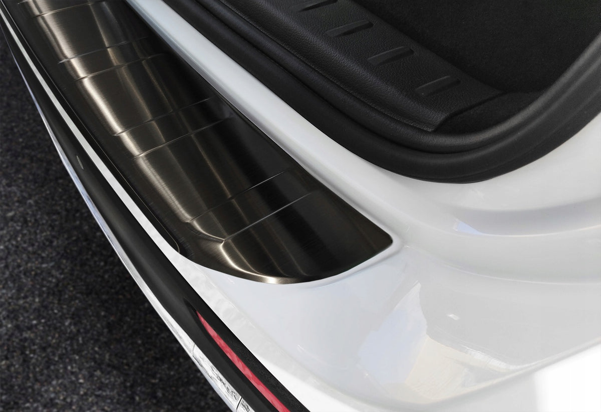 Bakfangerbeskytter Mercedes GLB-Class X247 (2019-2026) – Rustfritt stål - nærbilde