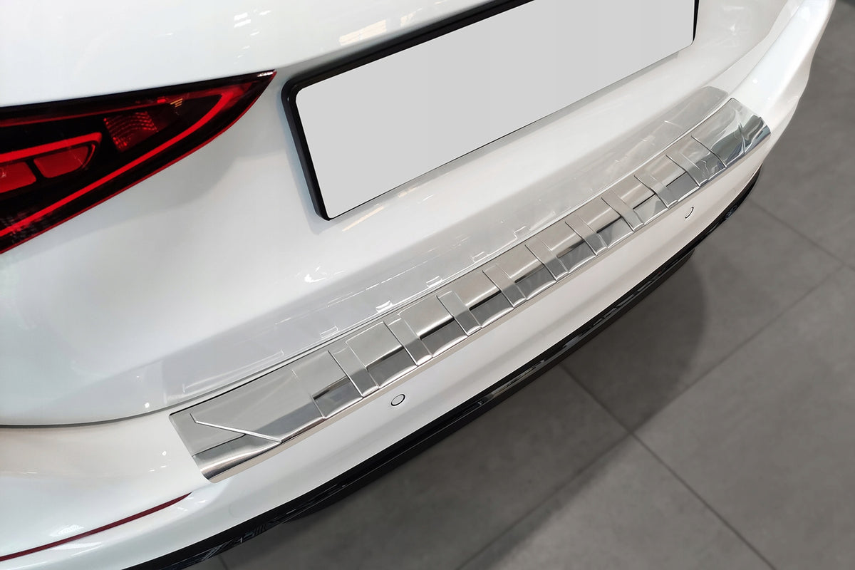 Avisa bakfangerbeskytter til Mercedes C (S206) T Model – sølv børstet