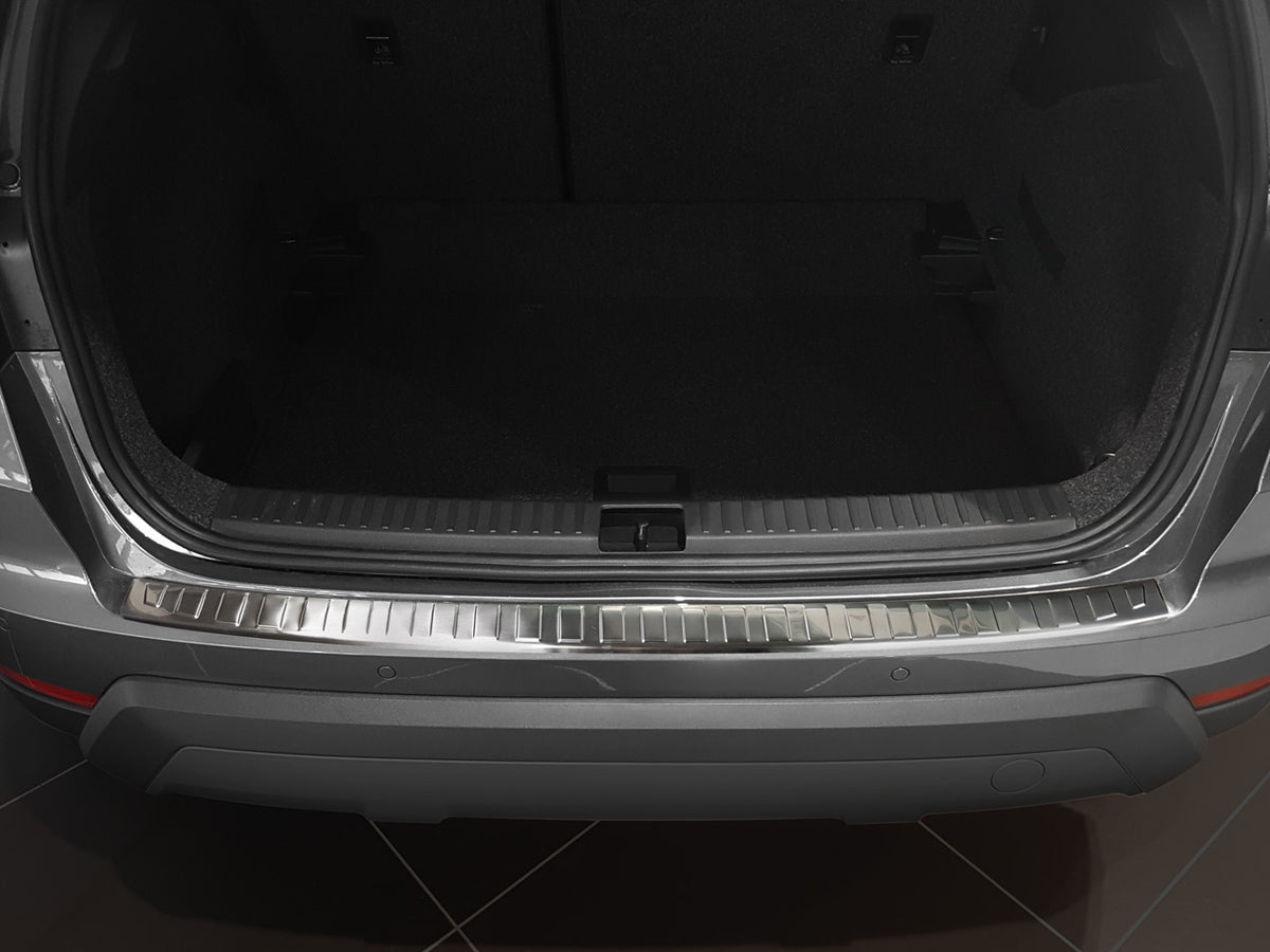 Avisa bakfangerbeskytter til Seat Arona/ Seat Arona Xcellence/Seat Arona FR – sølv børstet rustfritt stål