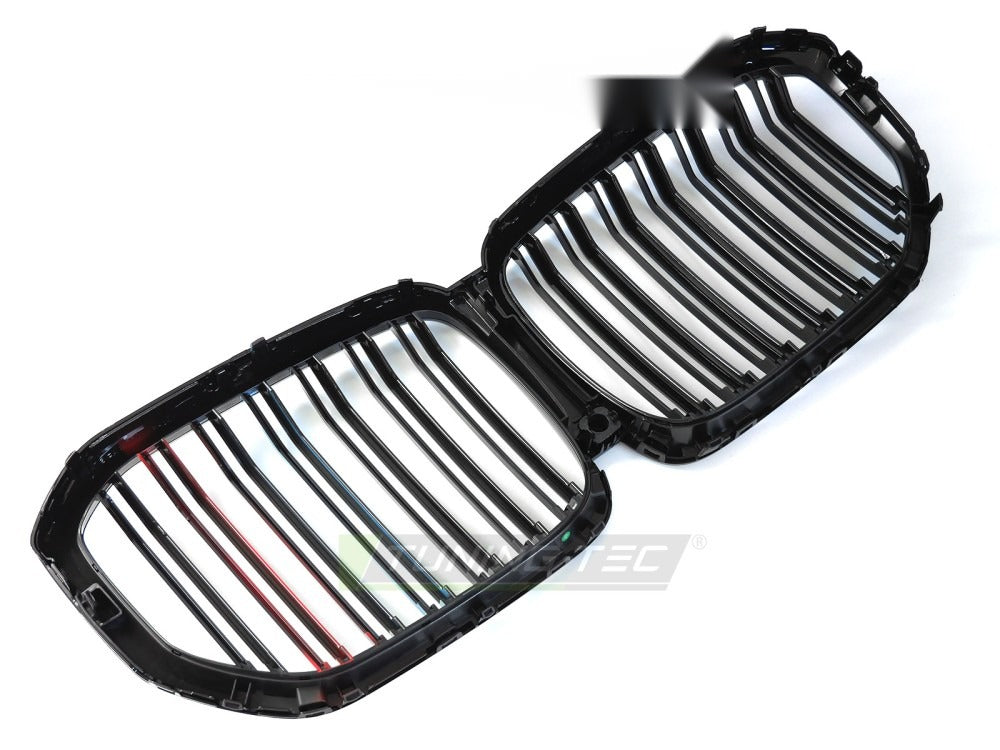 Grill X5 G05 19-22 blank sort/trefarget med festedetaljer.