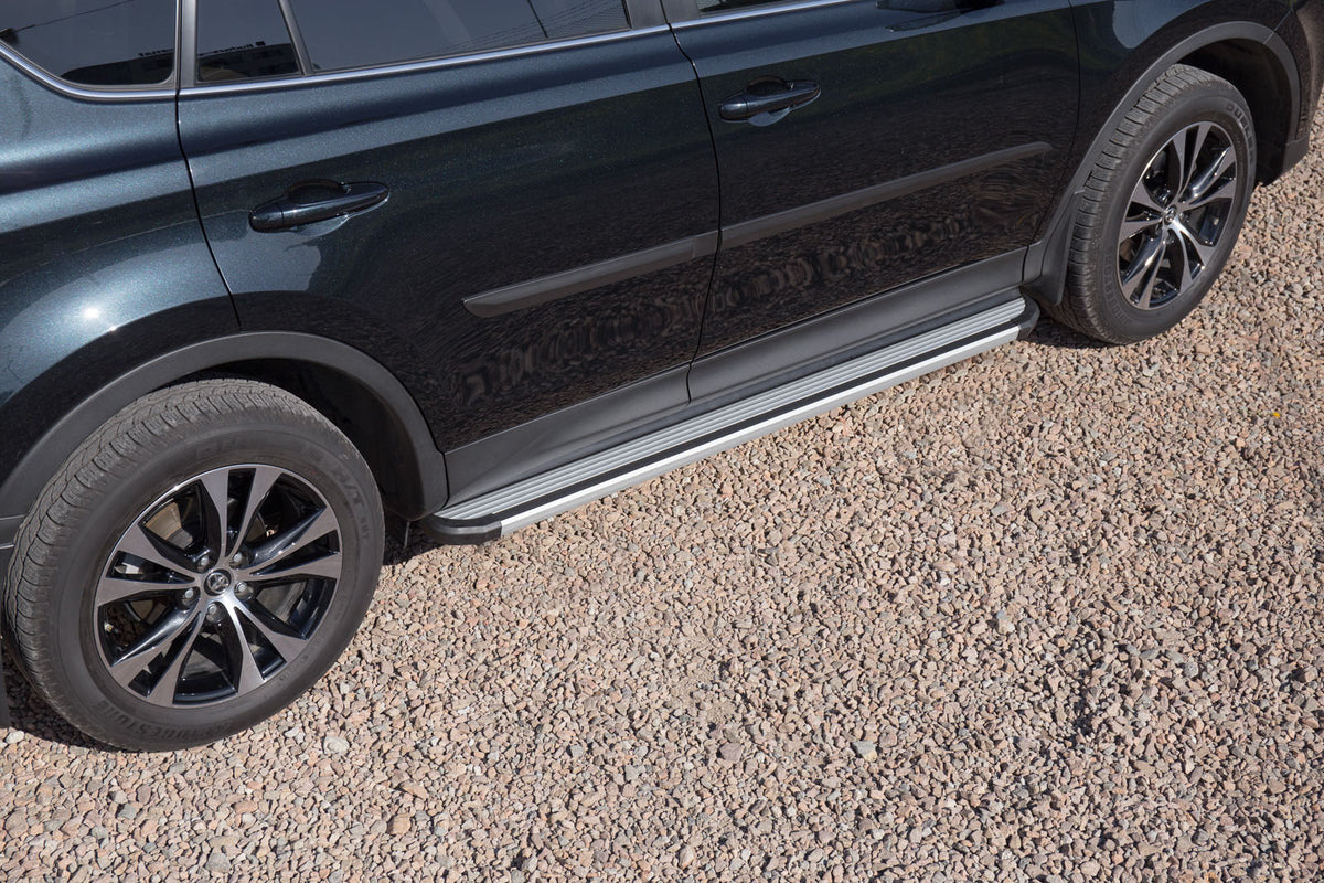 Stigtrinn Toyota RAV4 Ventshield (2013-2015) - sett forfra