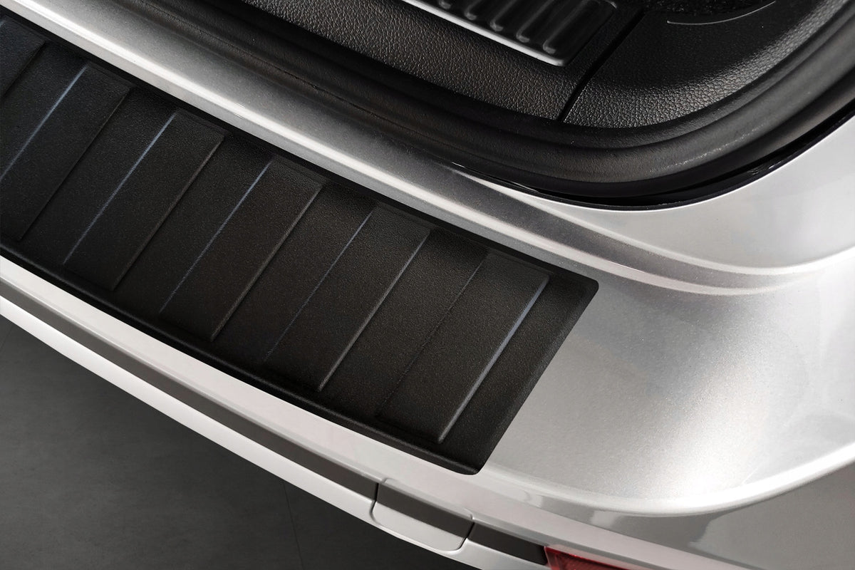 Bakfangerbeskytter Skoda Superb III / Black matt (2015-2024) – Rustfritt stål - detaljer