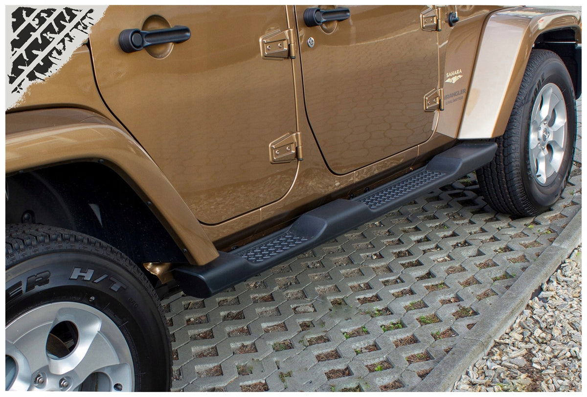 Stigtrinn fra ukjent produsent til Jeep Wrangler JK 4-dørs 2007-2018 i svart aluminium og ABS-plast