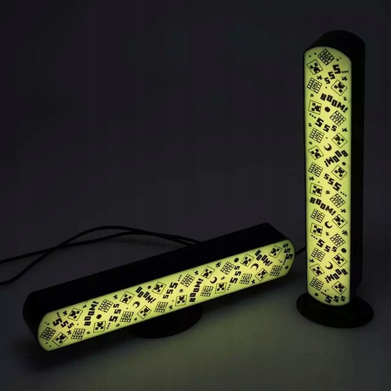 Sammenleggbar tredemølle Lampe Minecraft sett med to RGB-lamper med svart ramme og tegneseriemotiv.