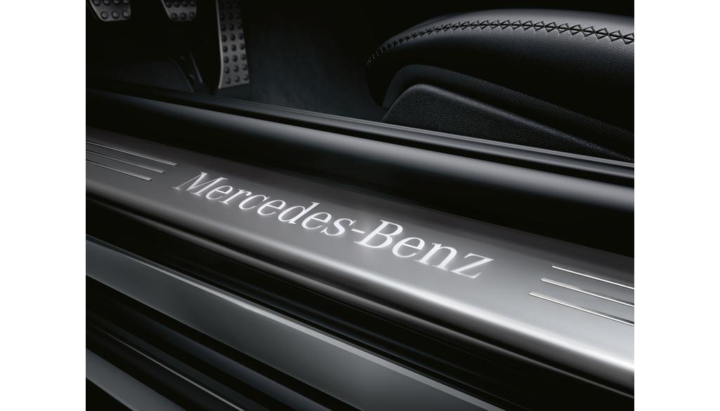 Mercedes OEM dørbeskytter til Mercedes EQC / GLC (C253 X253) for LED lighting Silver Edition – børstet sølv