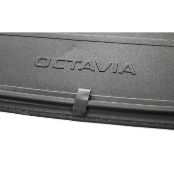 VAG OEM bagasjeromsmatte til Skoda Octavia IV Stasjonsvogn – opphøyde kanter