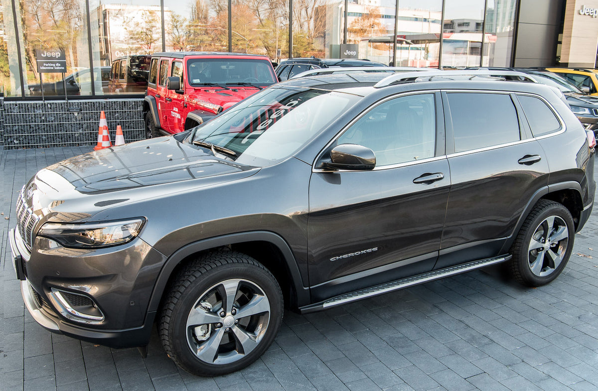 Stigtrinn Jeep Cherokee Ventshield (2013-2023) - detaljer