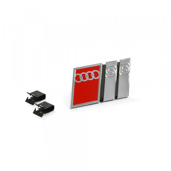 Emblem/logo til Audi S6 C4 Sport Chrome & Red Edition i krom og rød, frontmontering
