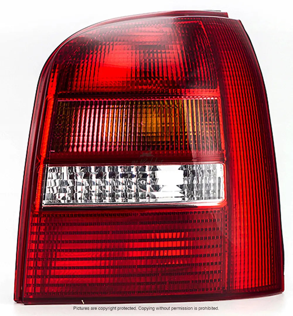 Baklykt Audi A4 (B5) 99-01 P21W Høyre | Nomax.no🥇