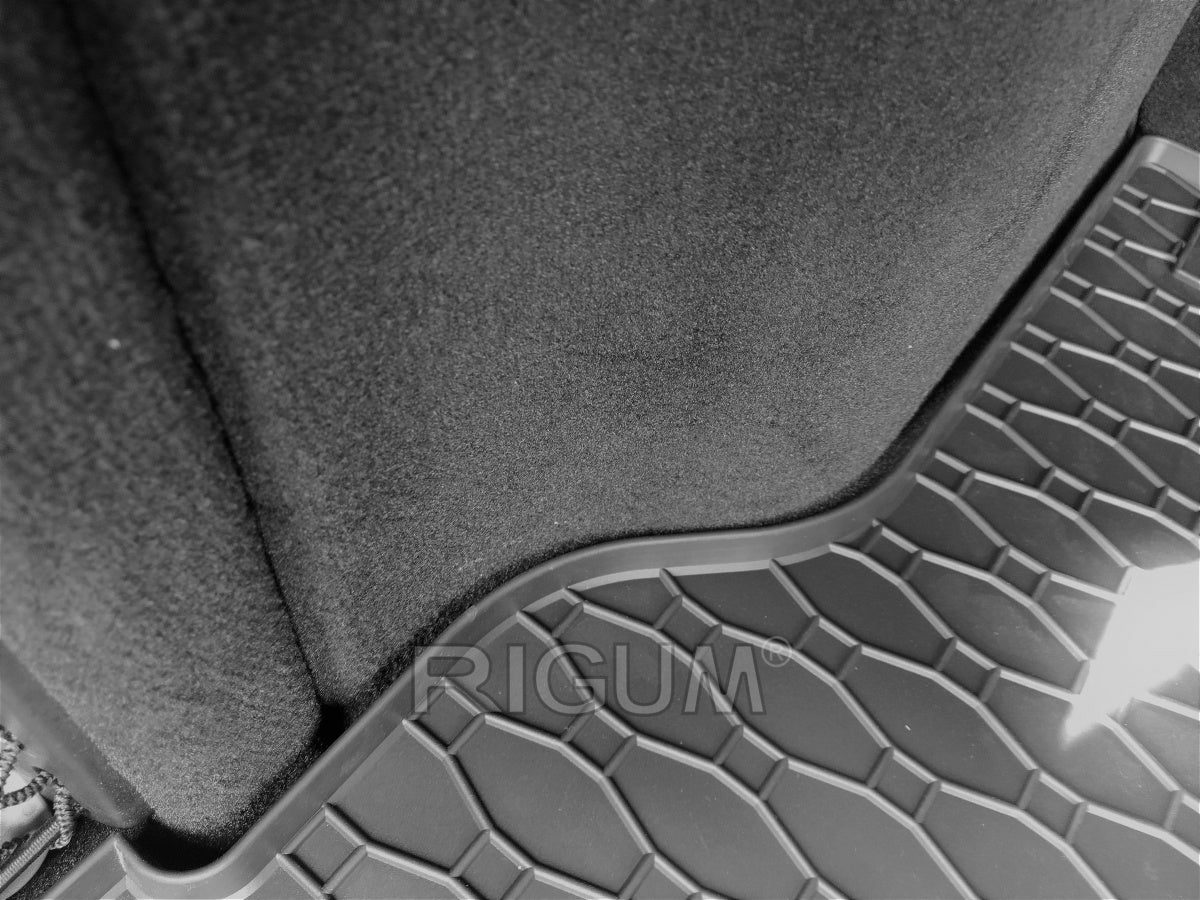 Rigum bagasjeromsmatte til Mercedes C-Klasse (S204) – 10 mm sidekant