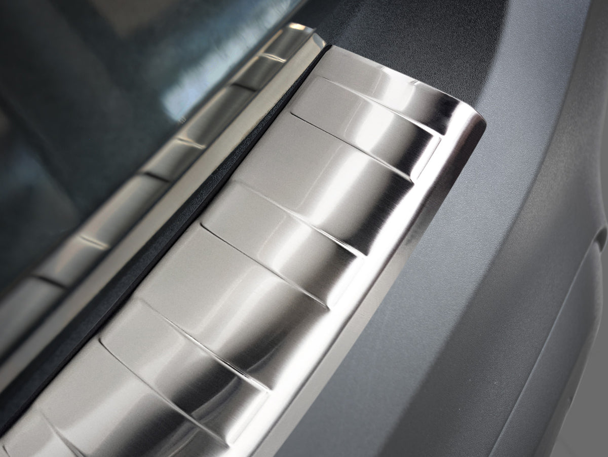 Bakfangerbeskytter Opel Crossland X (2017-) – rustfritt stål - detaljer