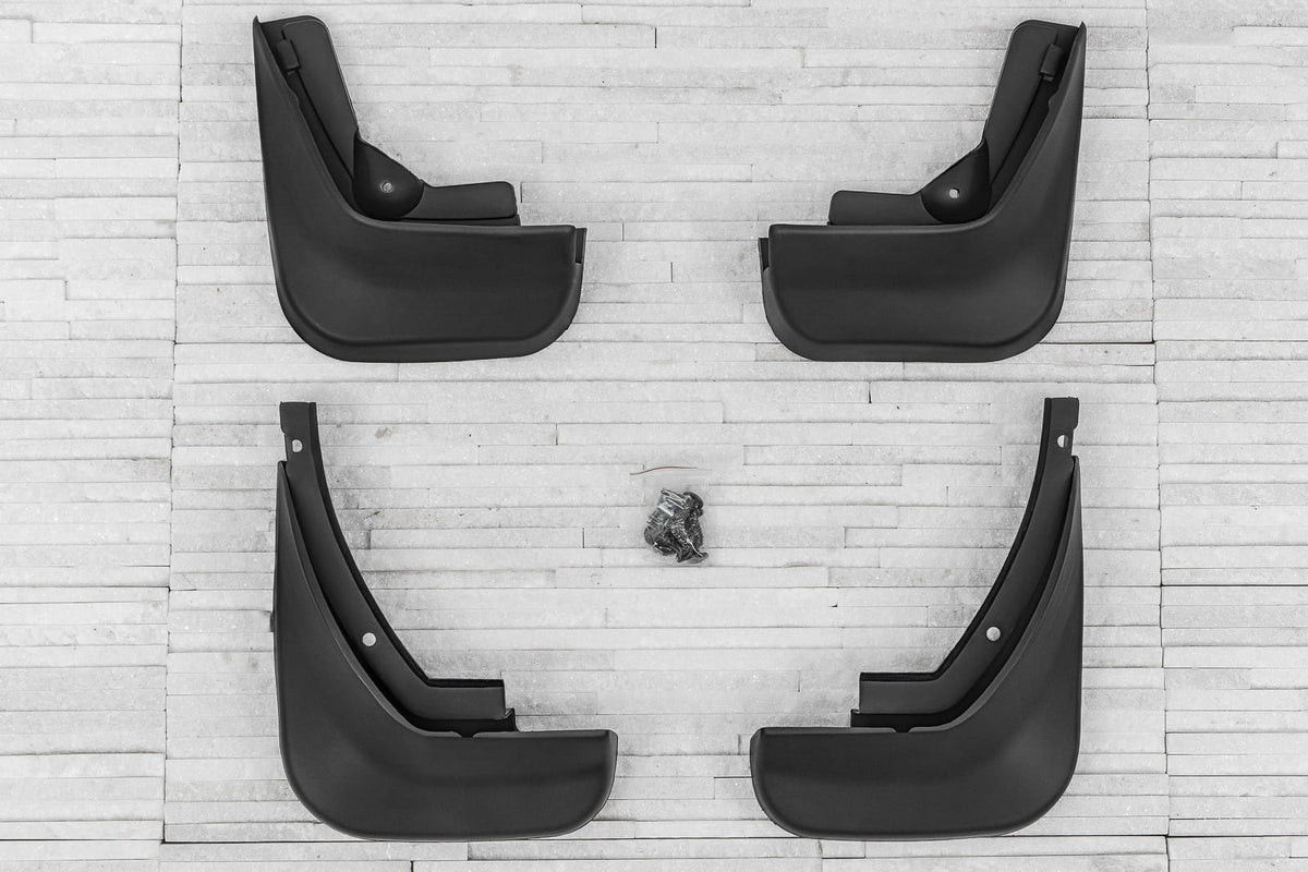 Ven-Tuning skvettlapp til Audi A6 C5 Sedan / Black - sett 2 stk. – svart plast