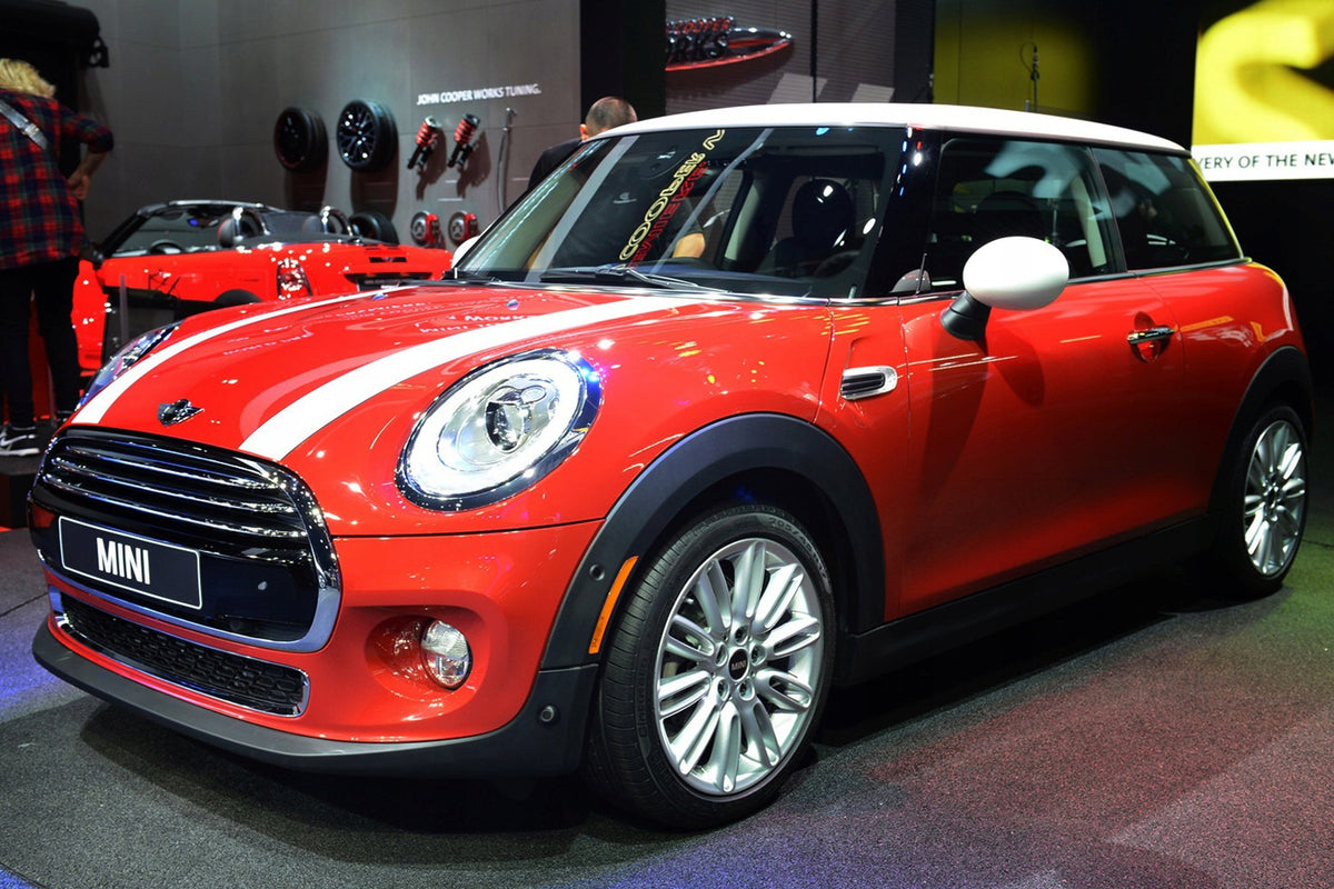 Bakfangerbeskytter Mini One III / Cooper III / Cabrio III (F55/F56) – Rustfritt stål - nærbilde