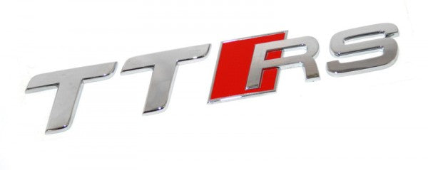 Emblem/logo til Audi TTRS Chrome i krom og rød for bakluke med perfekt passform og høy kvalitet