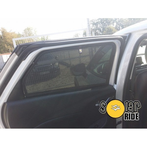 Solskjerm Mazda CX-3 (2014-2023) (2 stk, klips) - sett bakfra