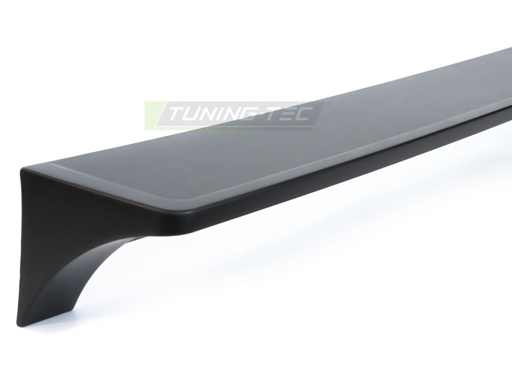 Spoiler Svart BMW E30 Touring 87-94 sett bakfra med passform synlig